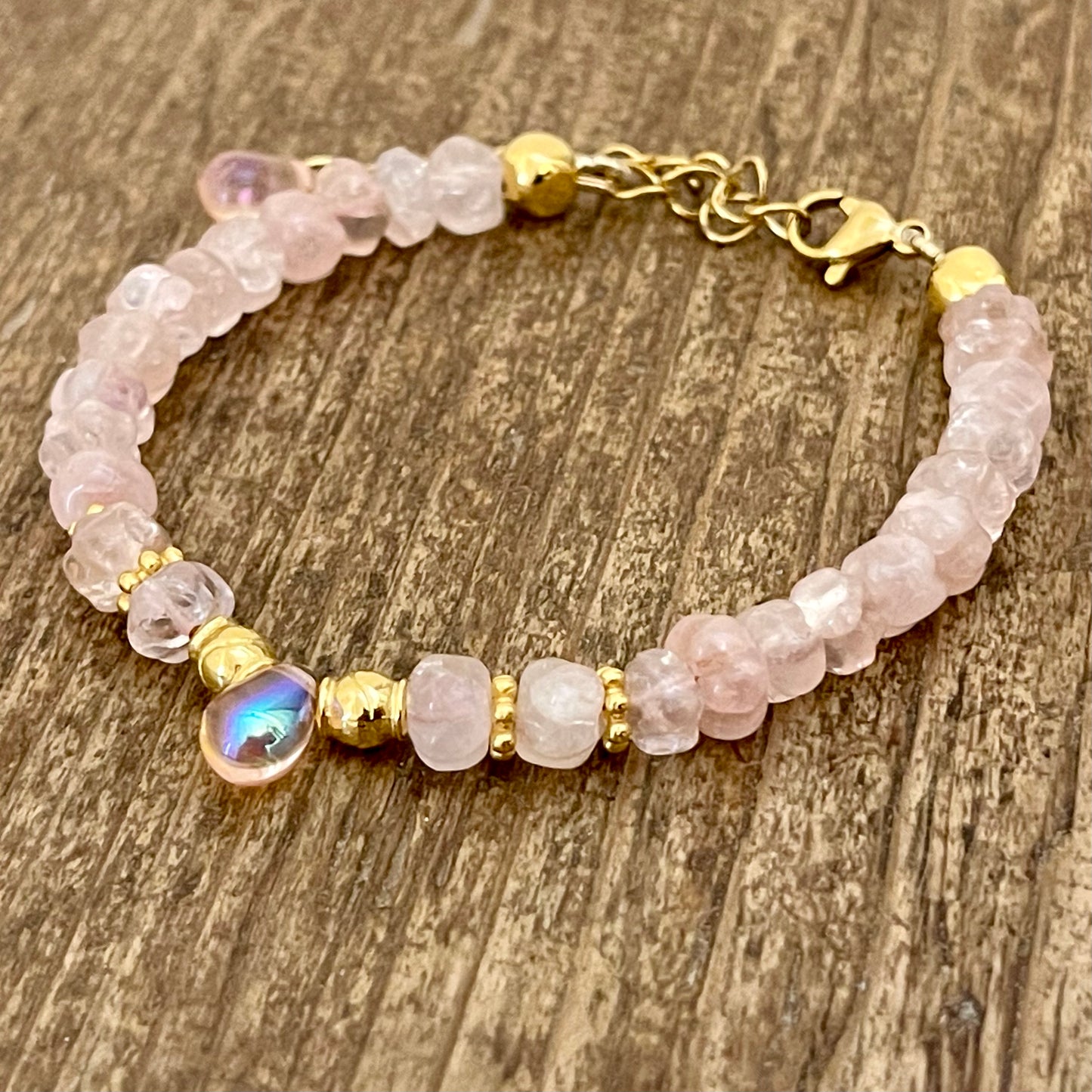 Bracelet Doré et Quartz Rose